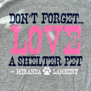 Miranda Lambert’s Mutt Nation Foundation Tee “I Kissed a Mutt and I Liked It”
